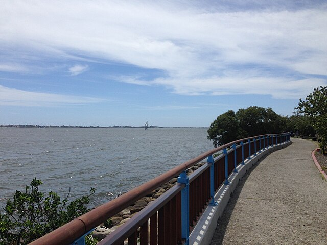 大鵬灣環灣自行車道海景