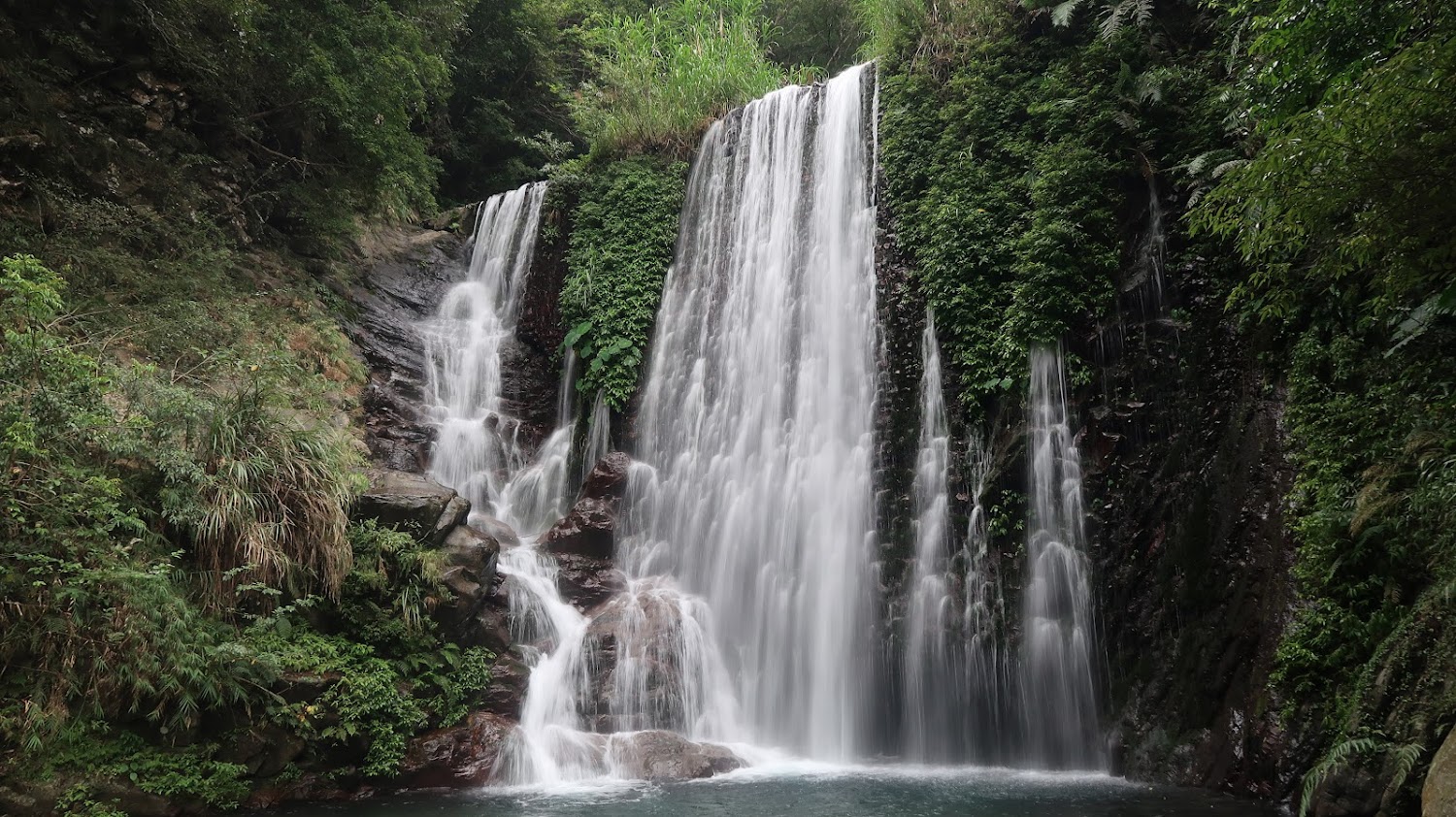 復興區瀑布秘境全攻略｜龍鳳瀑布、蝙蝠洞、水蓮洞等5大必訪自然景點