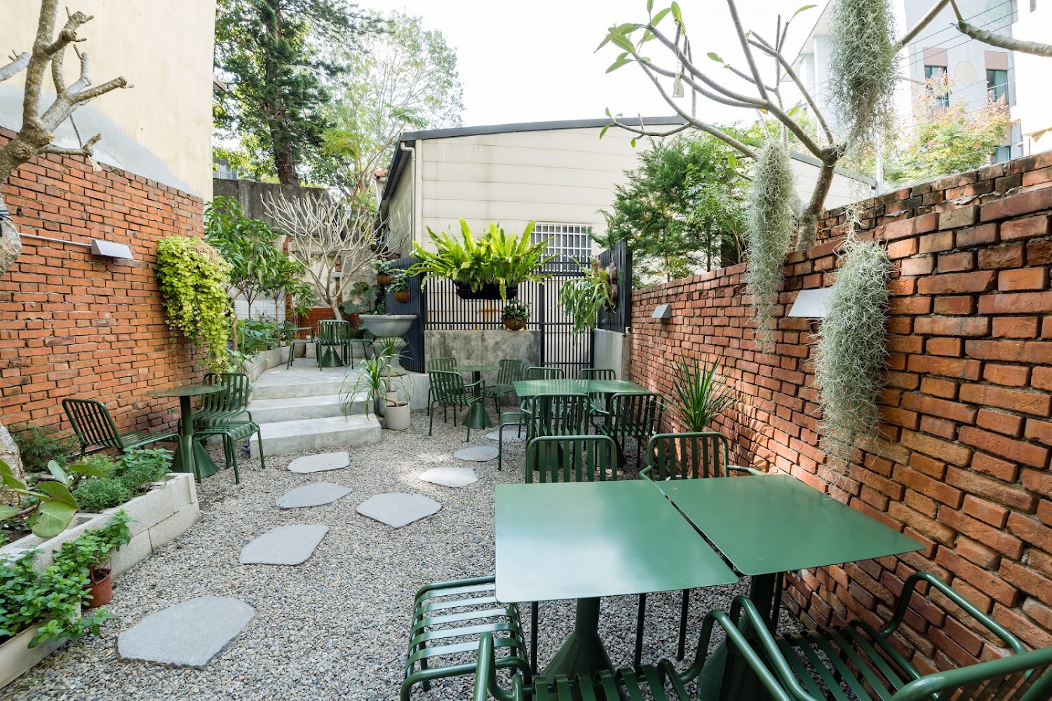 RCW café-新竹竹東寵物餐廳/貓咪/咖啡廳 晚餐/下午茶/甜點/輕食/私廚/韓式料理 親子/包場/約會/聚餐/網美打卡/生日派對 音樂餐廳 2025人氣熱門推薦 PTT Dcard