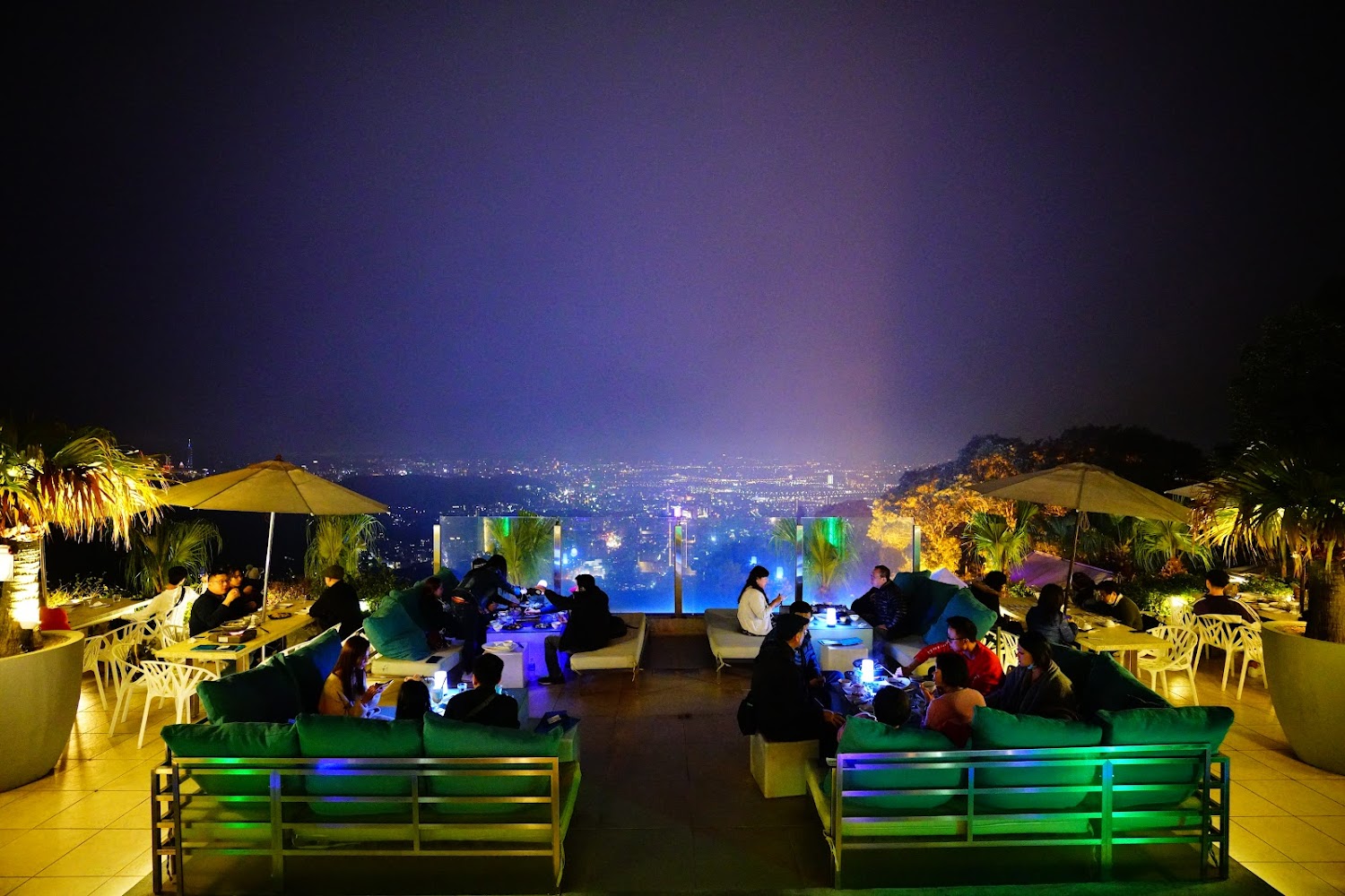 The Top Night View Cafés in Taipei