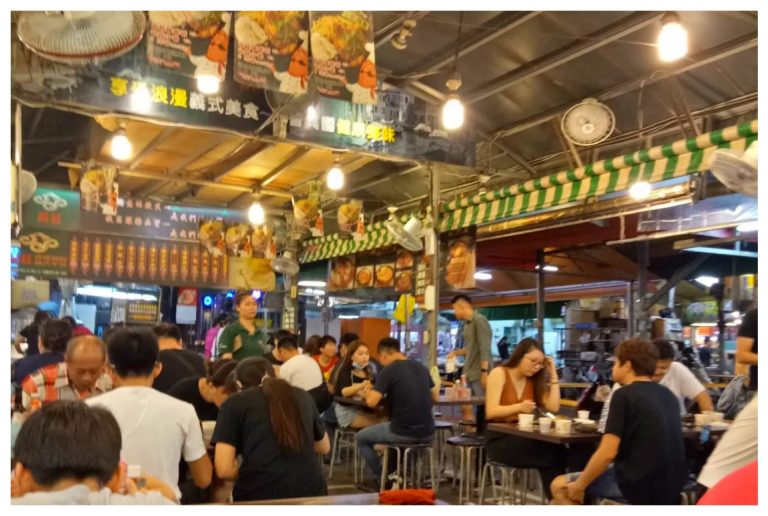 瑞豐夜市的必吃美食與遊玩攻略