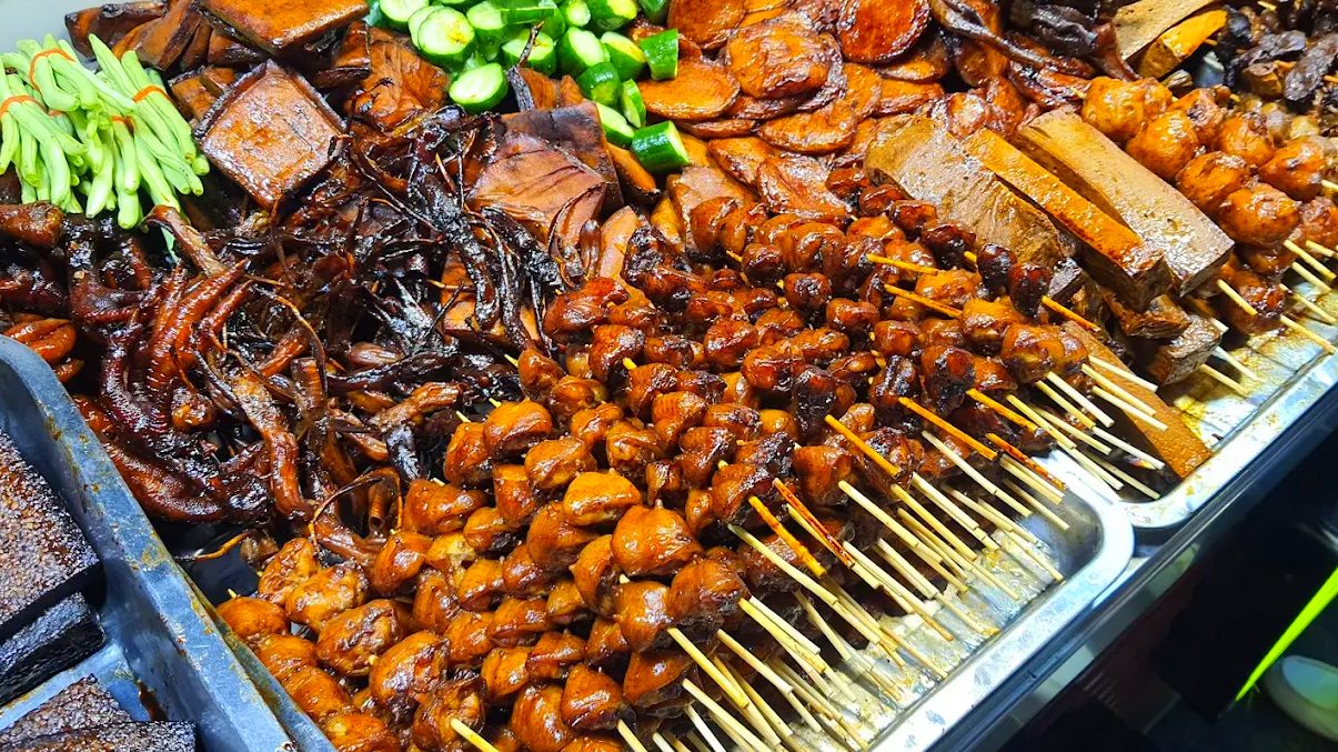 台東夜市美食探索：必吃小吃和熱鬧氛圍一網打盡