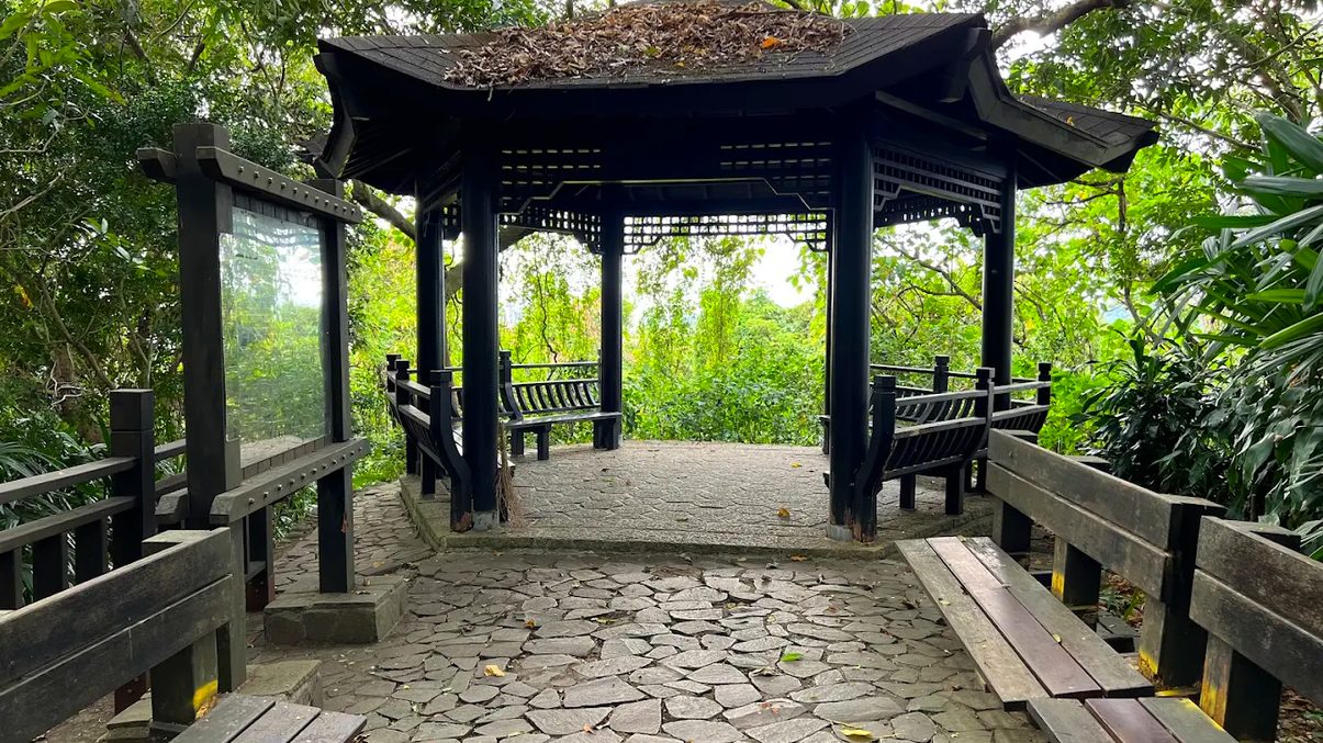 輕鬆健行：探索台灣美麗步道