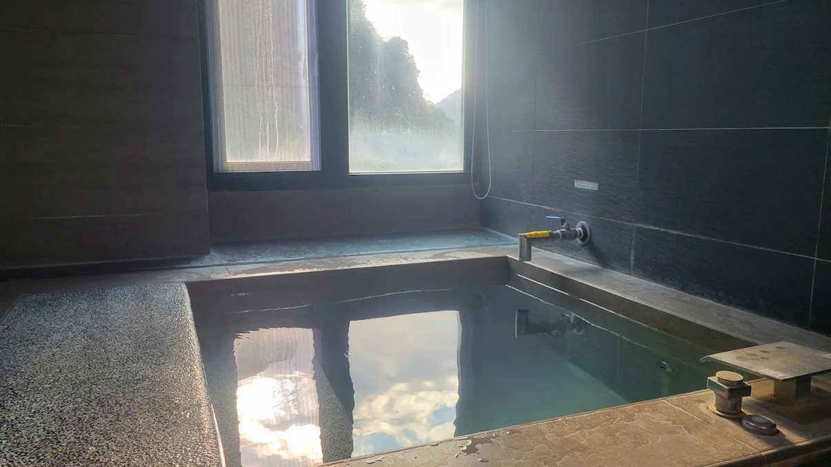 探索台灣五大壯觀瀑布秘境：天然美景與冒險體驗一次滿足！