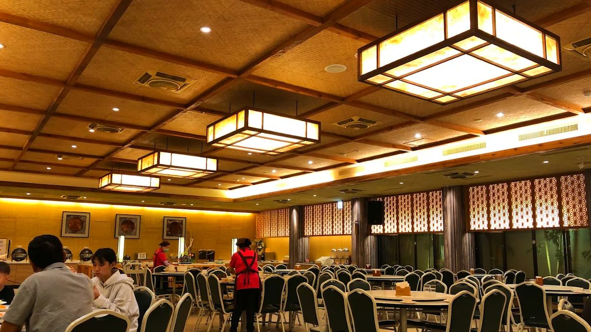 多樣化的公共空間與現代化健身設施，滿足旅客各類休閒需求