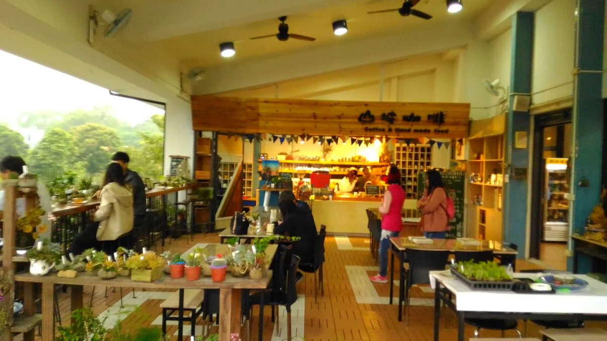 若蘭市集與山坡咖啡：探索台灣隱藏的美味寶藏