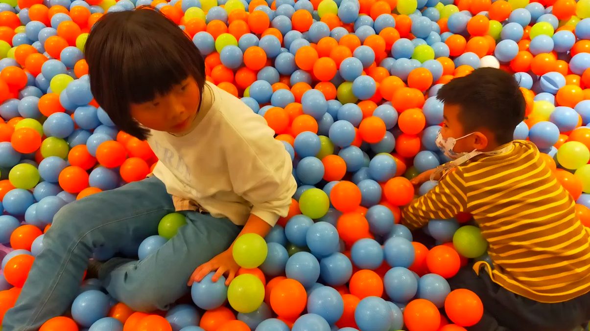 麗寶樂園：盡享台中最大遊樂園的樂趣與美食