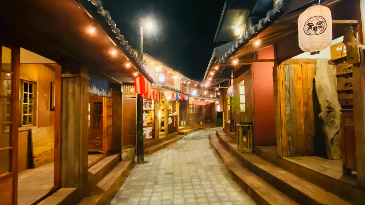 莫內秘密花園｜苗栗拍照秘境 × 藝術裝置 × 花卉景觀全攻略