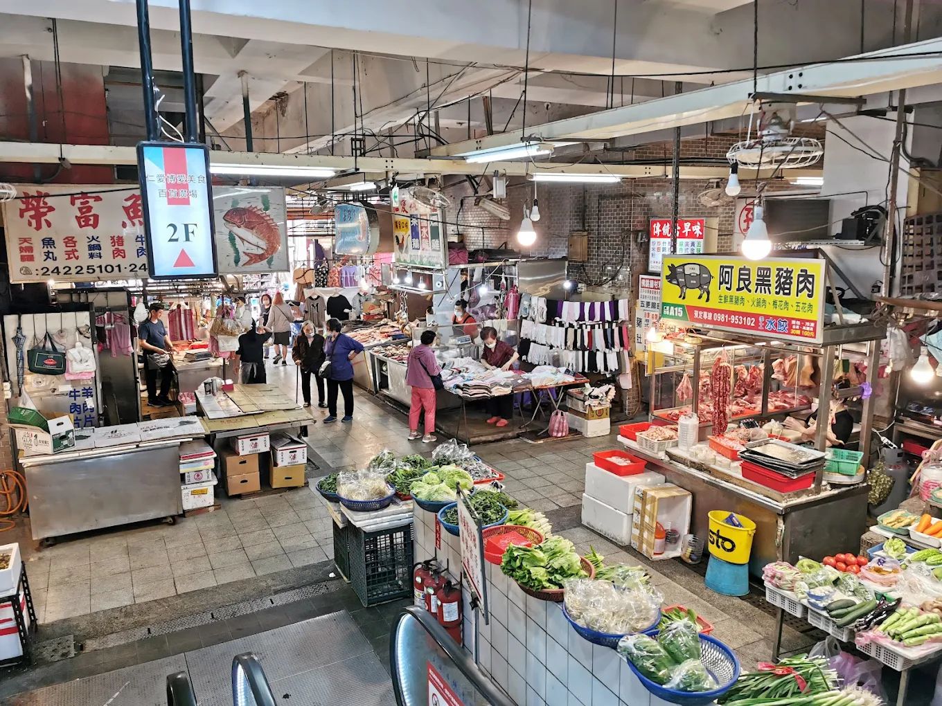 仁愛市場美食與購物攻略｜親身體驗最佳當地特色