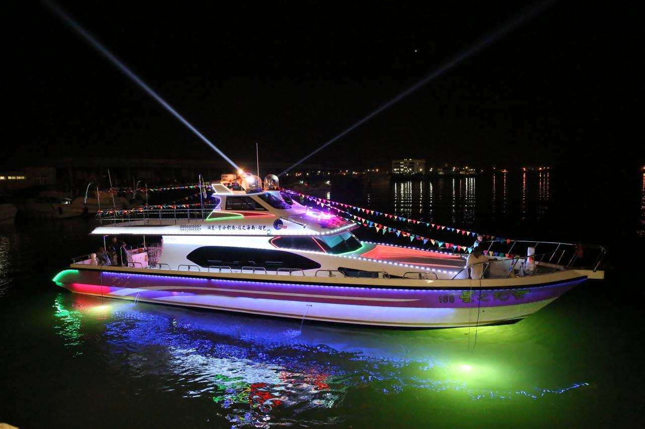 澎湖旅遊攻略：如何挑選最佳的夜釣小管體驗