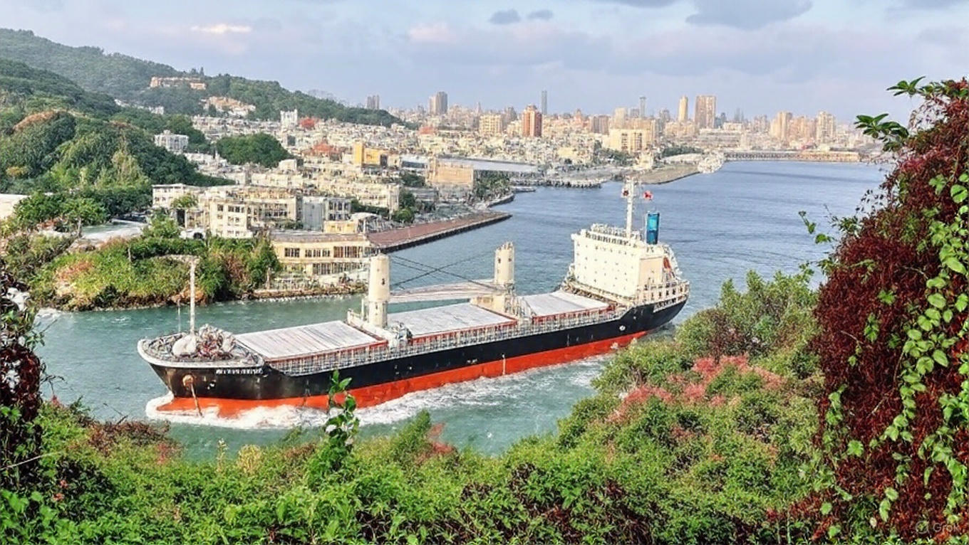 高雄旅遊必訪景點攻略：探索知名高雄燈塔等皆不容錯過的景點