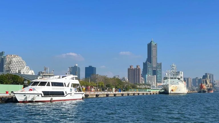 高雄文化遊艇：探索隱藏的乘風破浪體驗