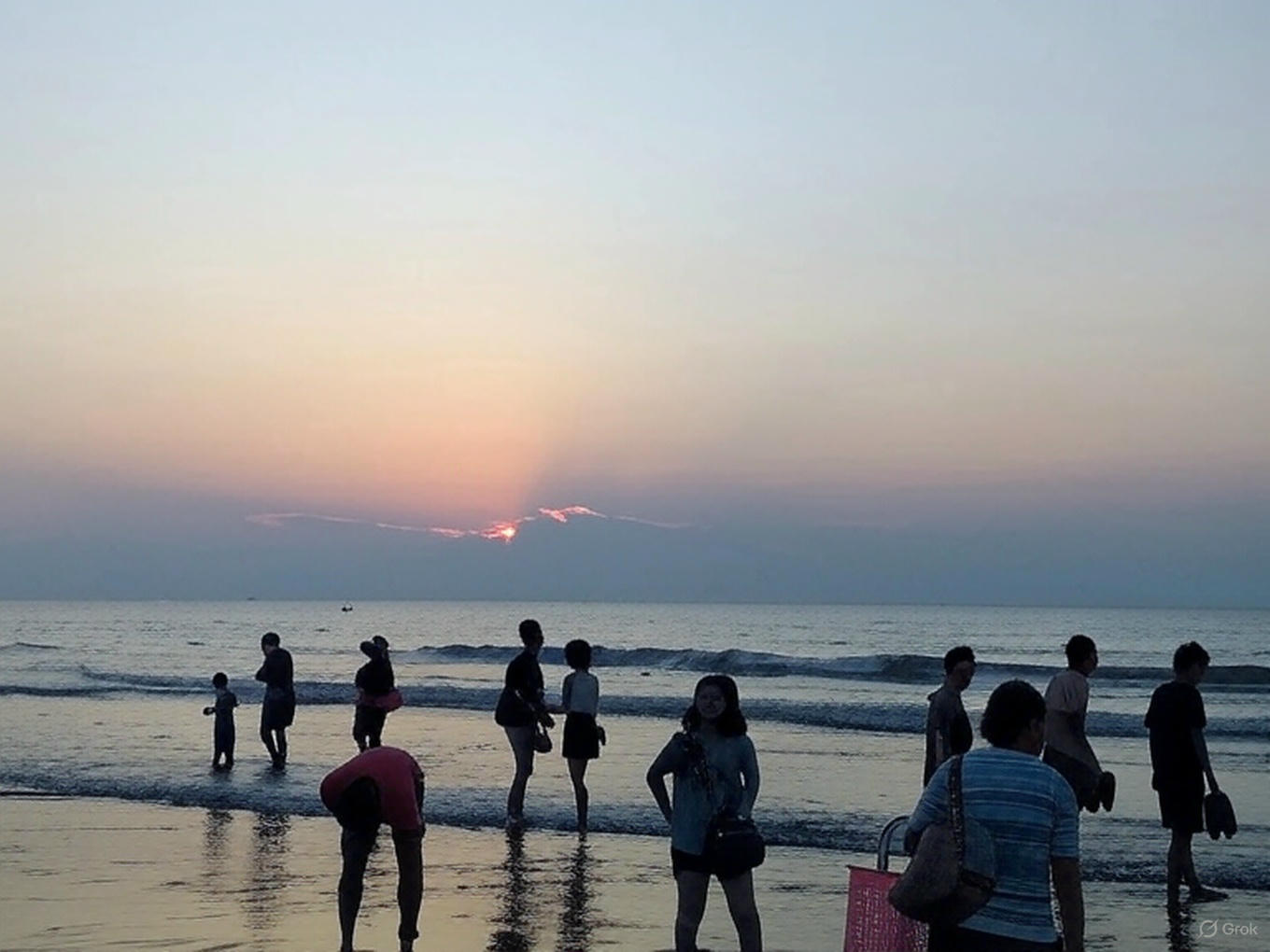 新月沙灣：探索這片迷人海灘的最佳遊覽指南