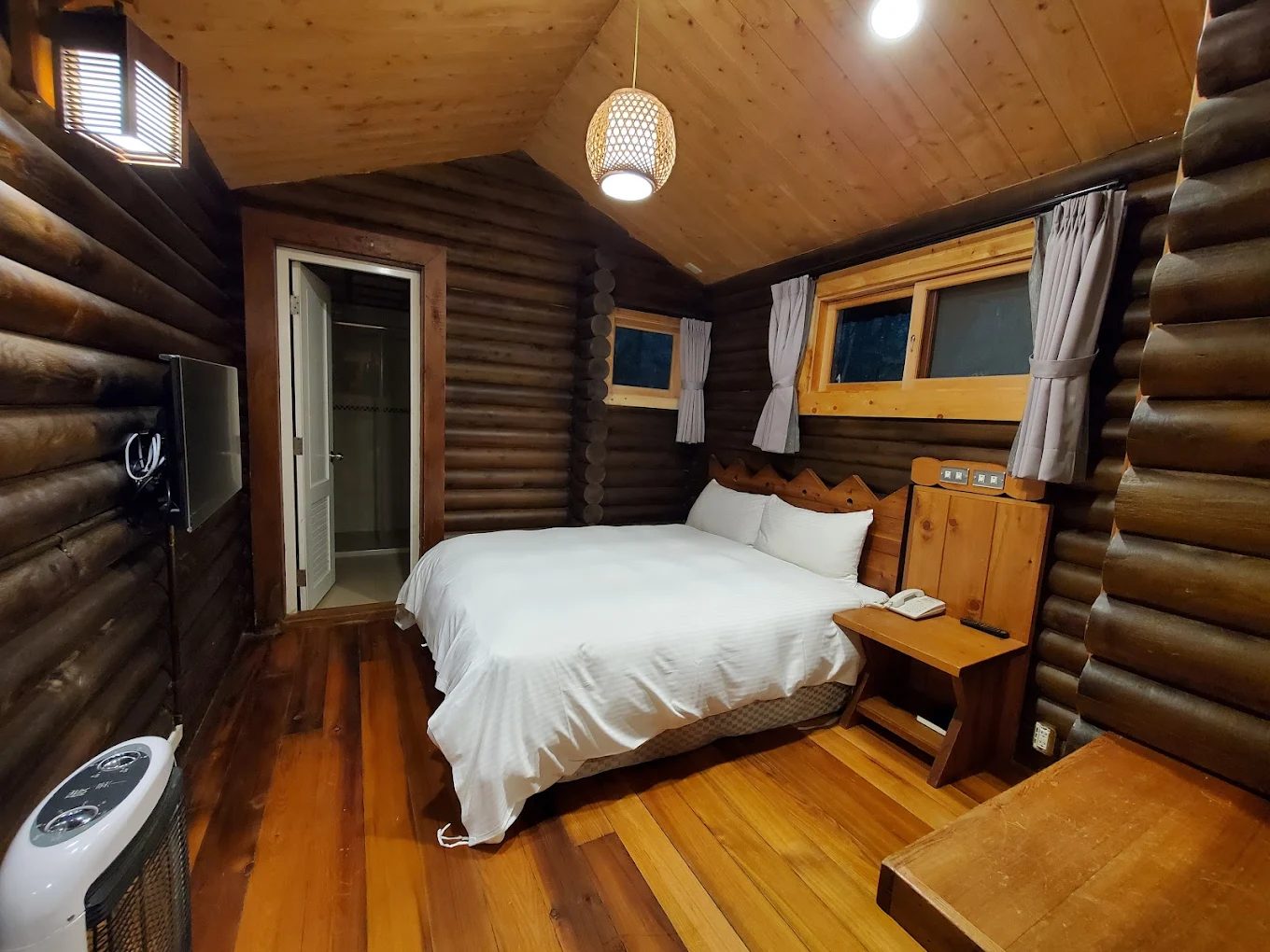 【2025最新】明池森林遊樂區全攻略｜森林系秘境一日遊、湖景步道、住宿交通一次看