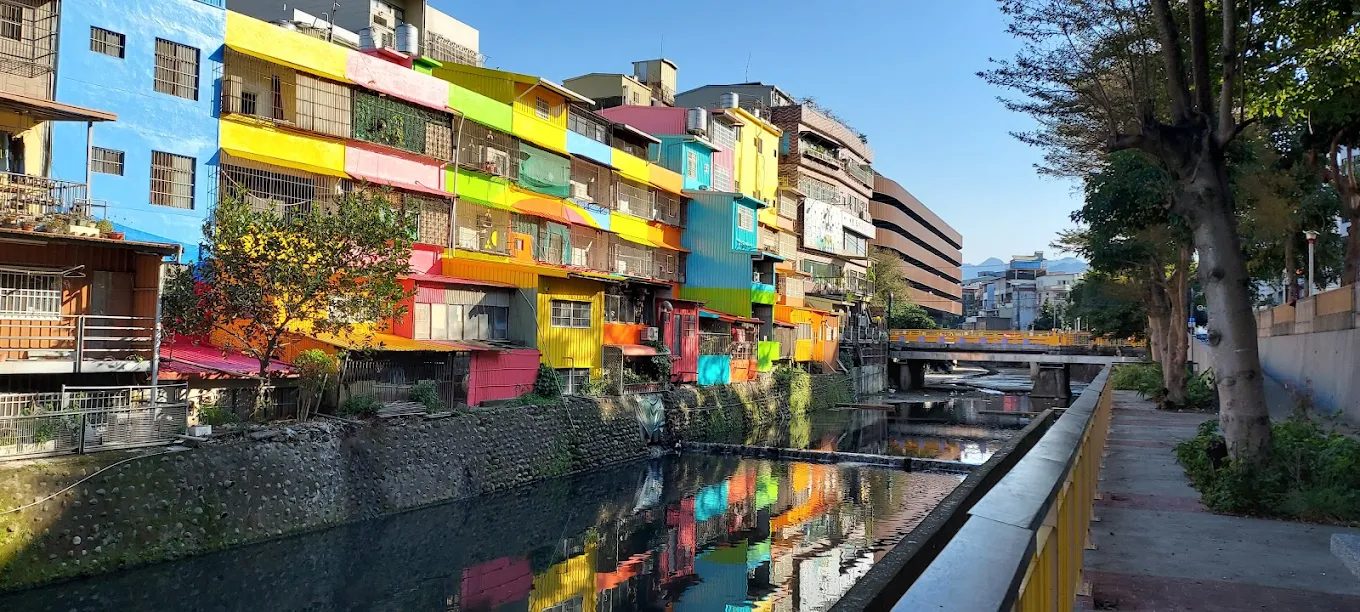 🎨竹東彩繪村一日遊｜走進客家文化的繽紛畫布，探索新竹隱藏版藝術景點