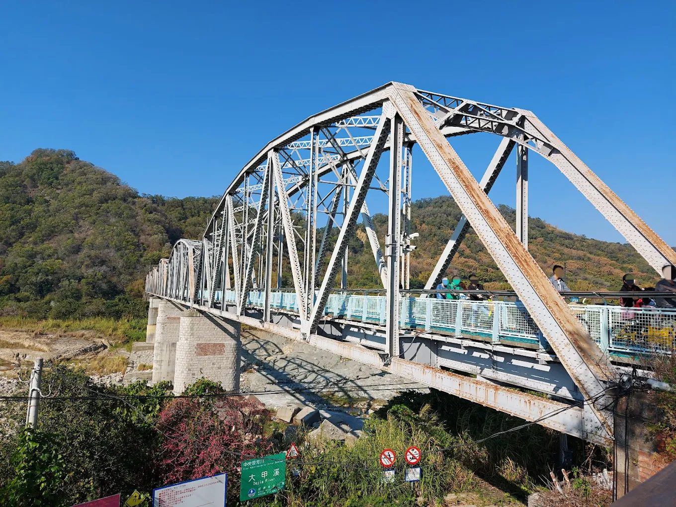 台灣舊鐵橋探索之旅｜走進歷史與風景的交界，打卡高屏溪舊鐵橋、鐵道文化與濕地風光