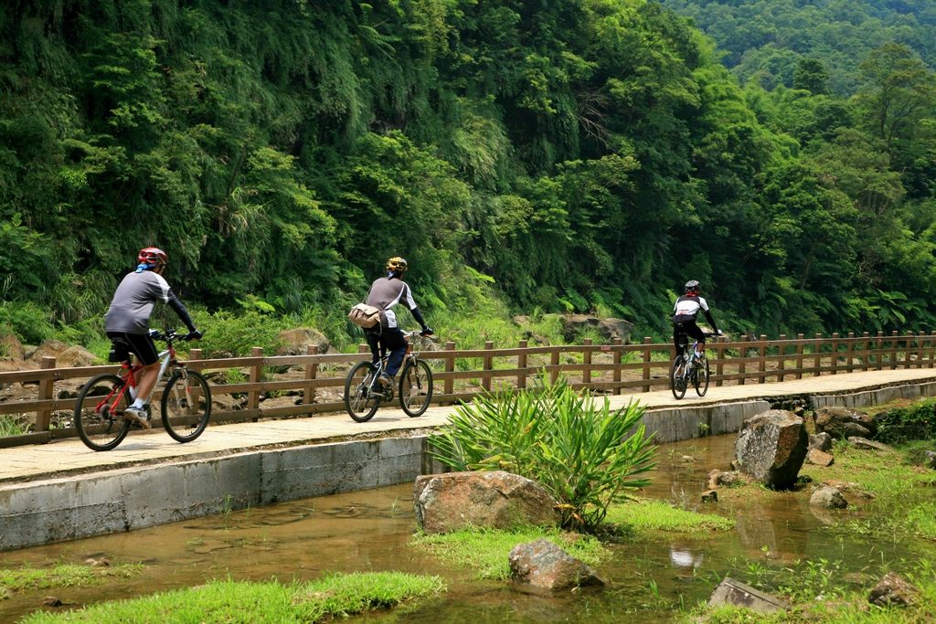 十分瀑布｜新北最壯觀幕狀瀑布，探訪台版尼加拉美景！
