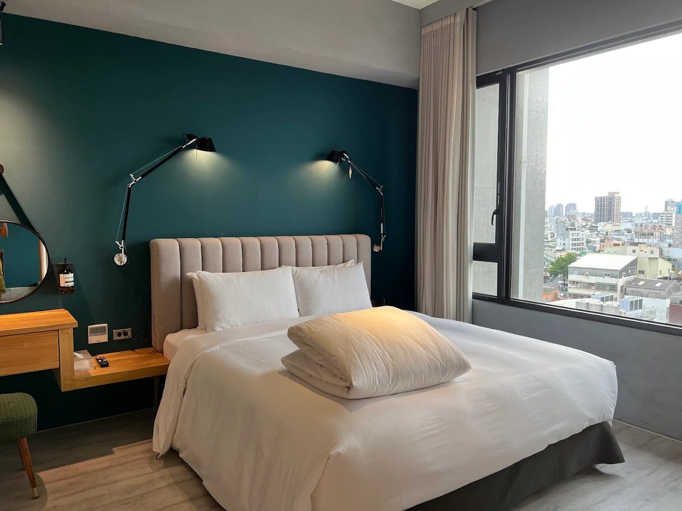 🏨 台南住宿推薦｜U.I.J Hotel & Hostel 友愛街旅館：從文青旅宿出發，漫遊台南老城魅力