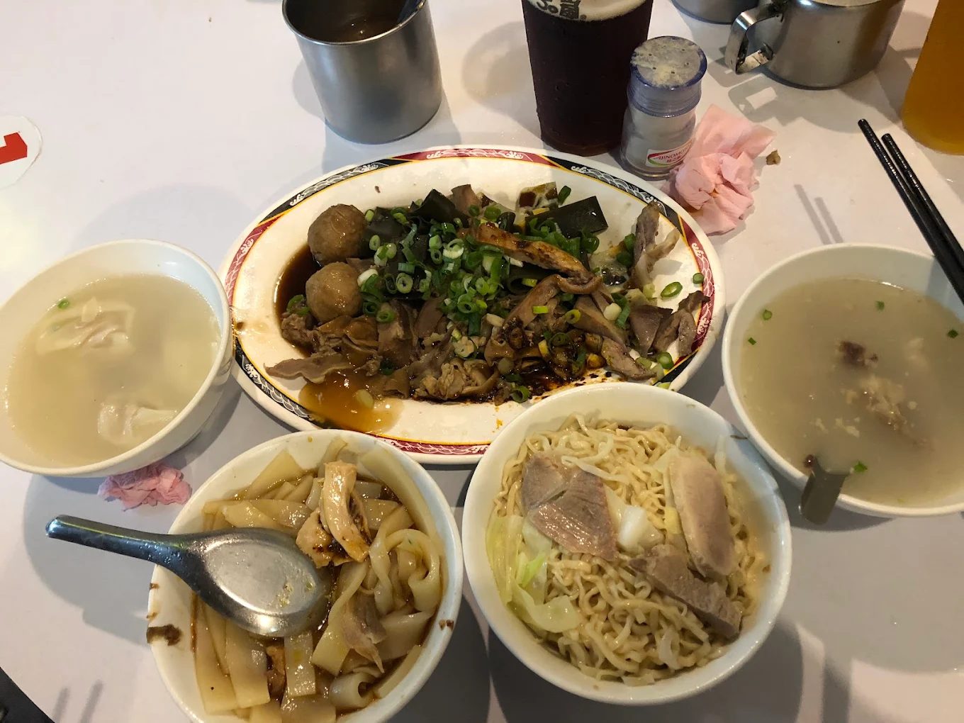 🏨 台南住宿推薦｜U.I.J Hotel & Hostel 友愛街旅館：從文青旅宿出發，漫遊台南老城魅力