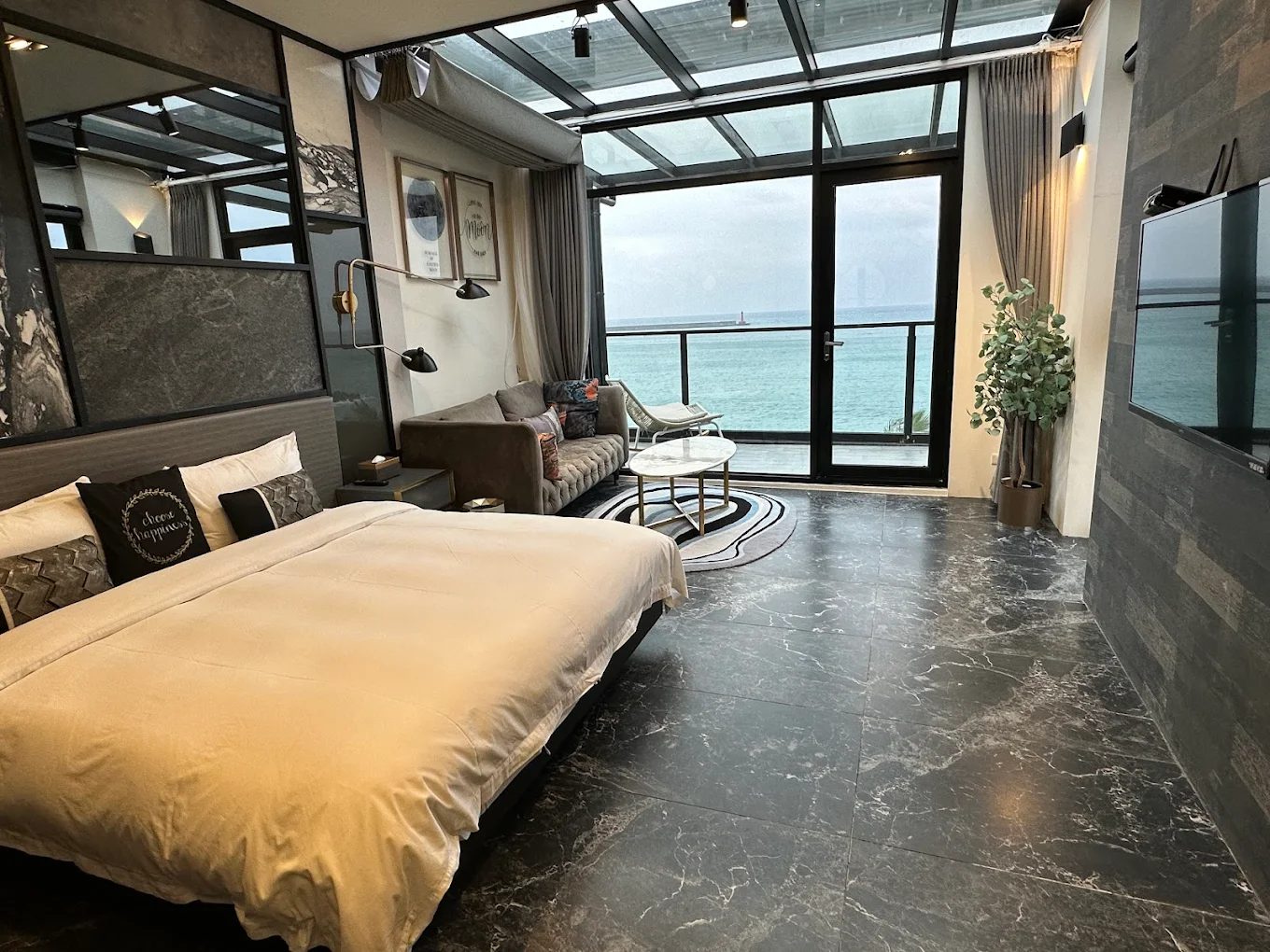 🌅【花蓮住宿推薦】漫漫日出海景民宿 Before Sunrise｜擁抱日出海景、評價4.9的夢幻選擇！