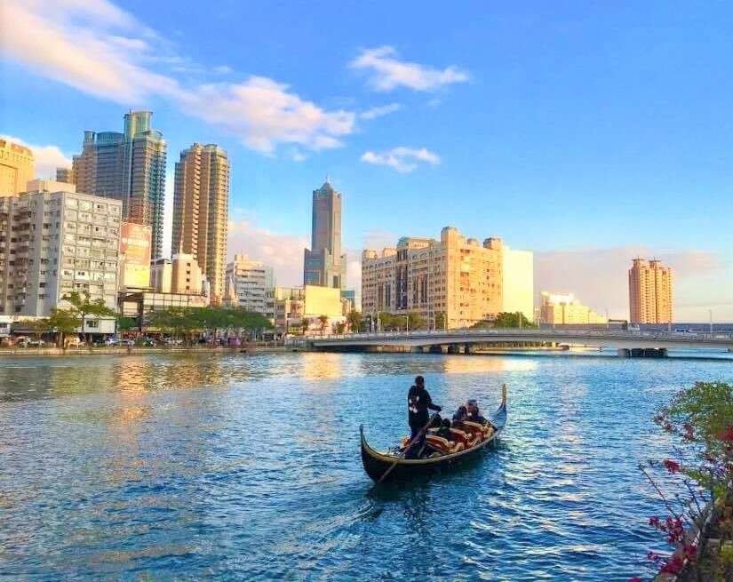 高雄一日遊：藝術、歷史、美食與夕陽的完美邂逅