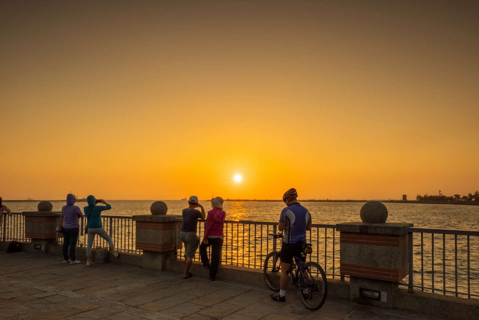 高雄一日遊：藝術、歷史、美食與夕陽的完美邂逅