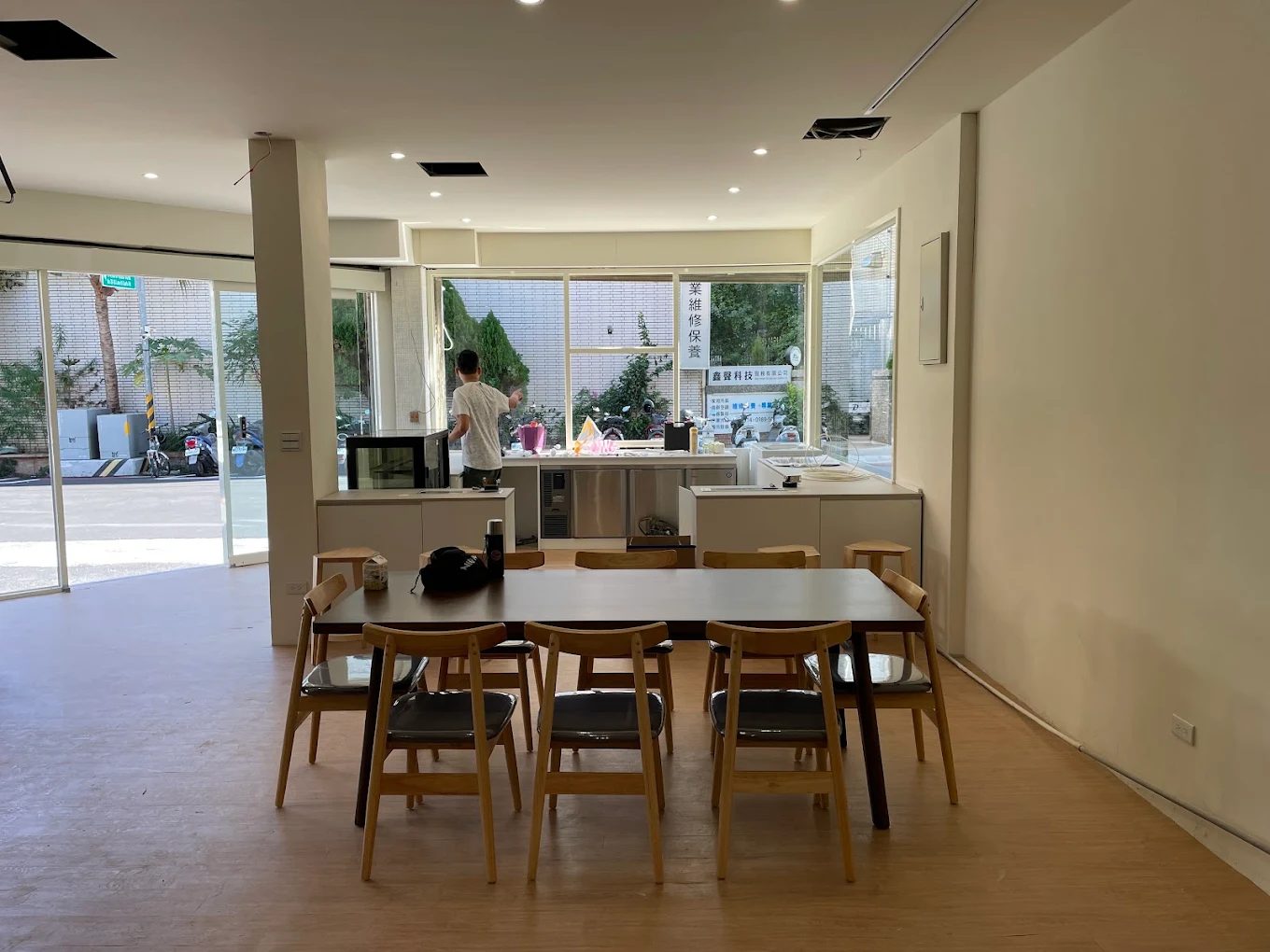 咖啡廳的甜點與舒適座位