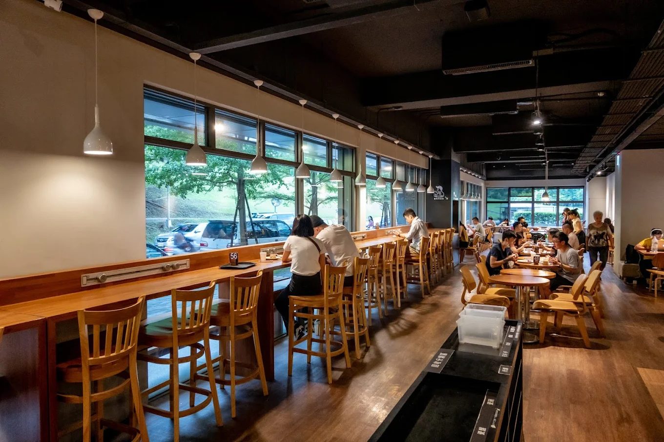 🌿 台北內湖一日遊：景點推薦！看城市美景、散步湖畔、挑戰登山步道一次滿足