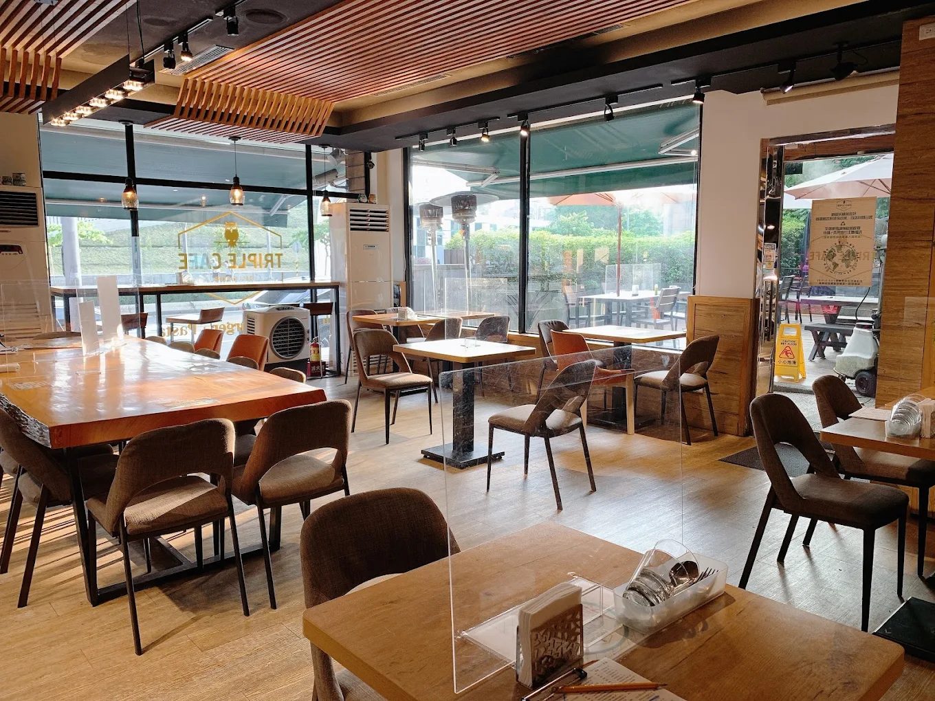 🌿 台北內湖一日遊：景點推薦！看城市美景、散步湖畔、挑戰登山步道一次滿足