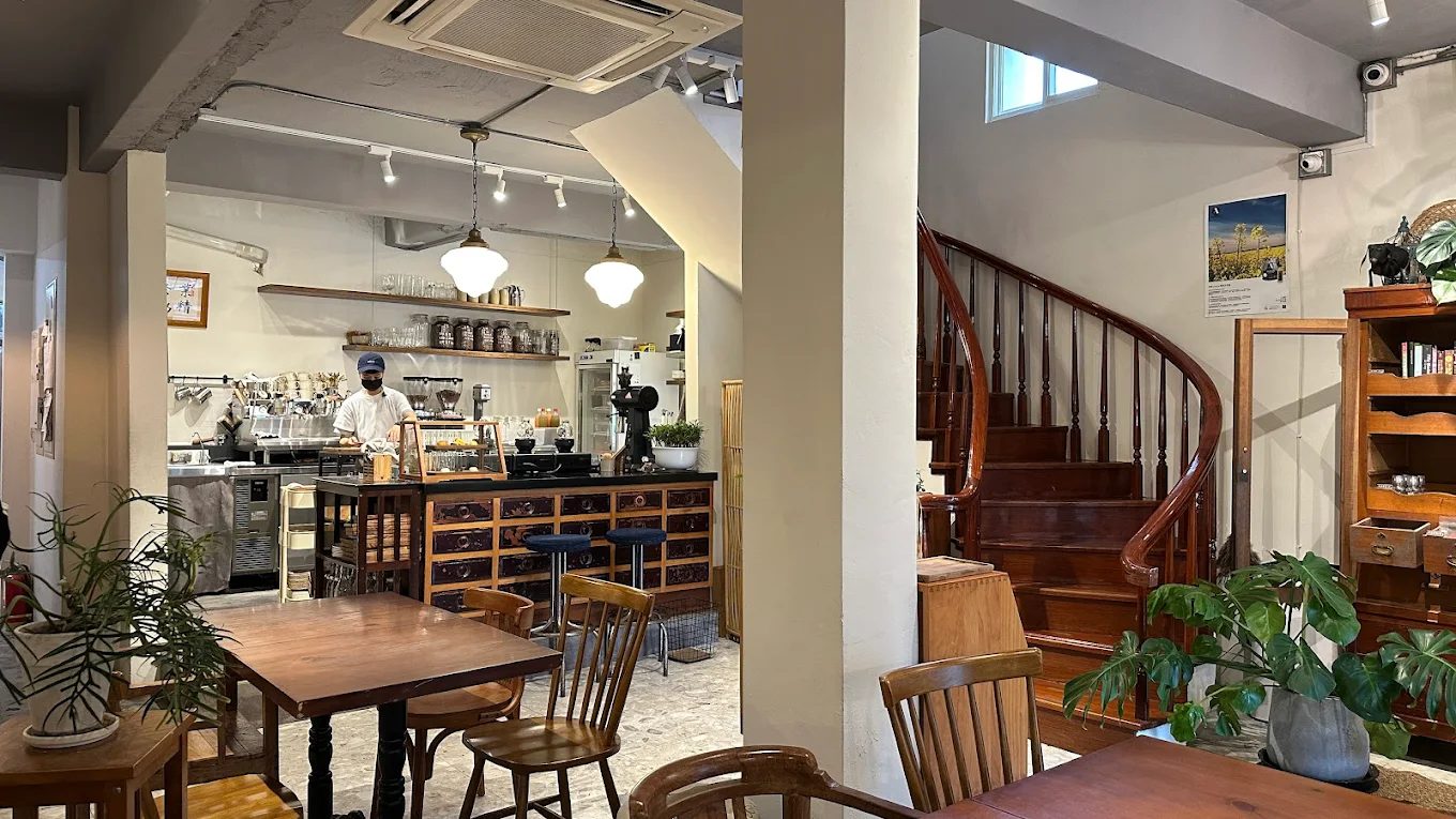 🌿 台北內湖一日遊：景點推薦！看城市美景、散步湖畔、挑戰登山步道一次滿足