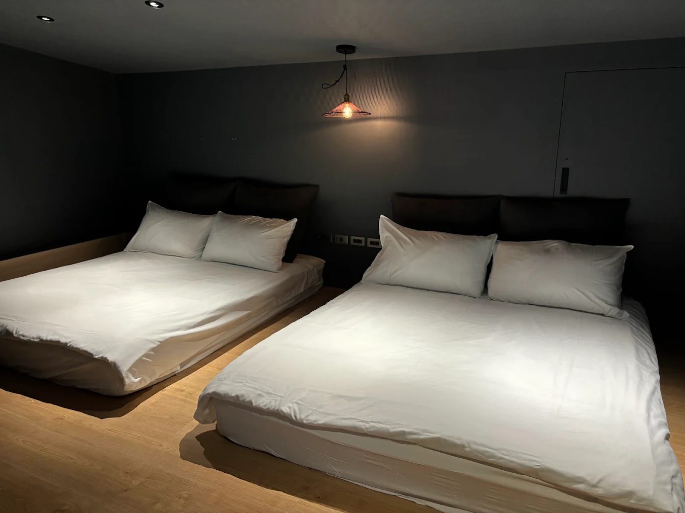 🏨 基隆住宿推薦｜雨島旅店 Hotel Drizzle：走路2分鐘到夜市，Google高評價旅宿！