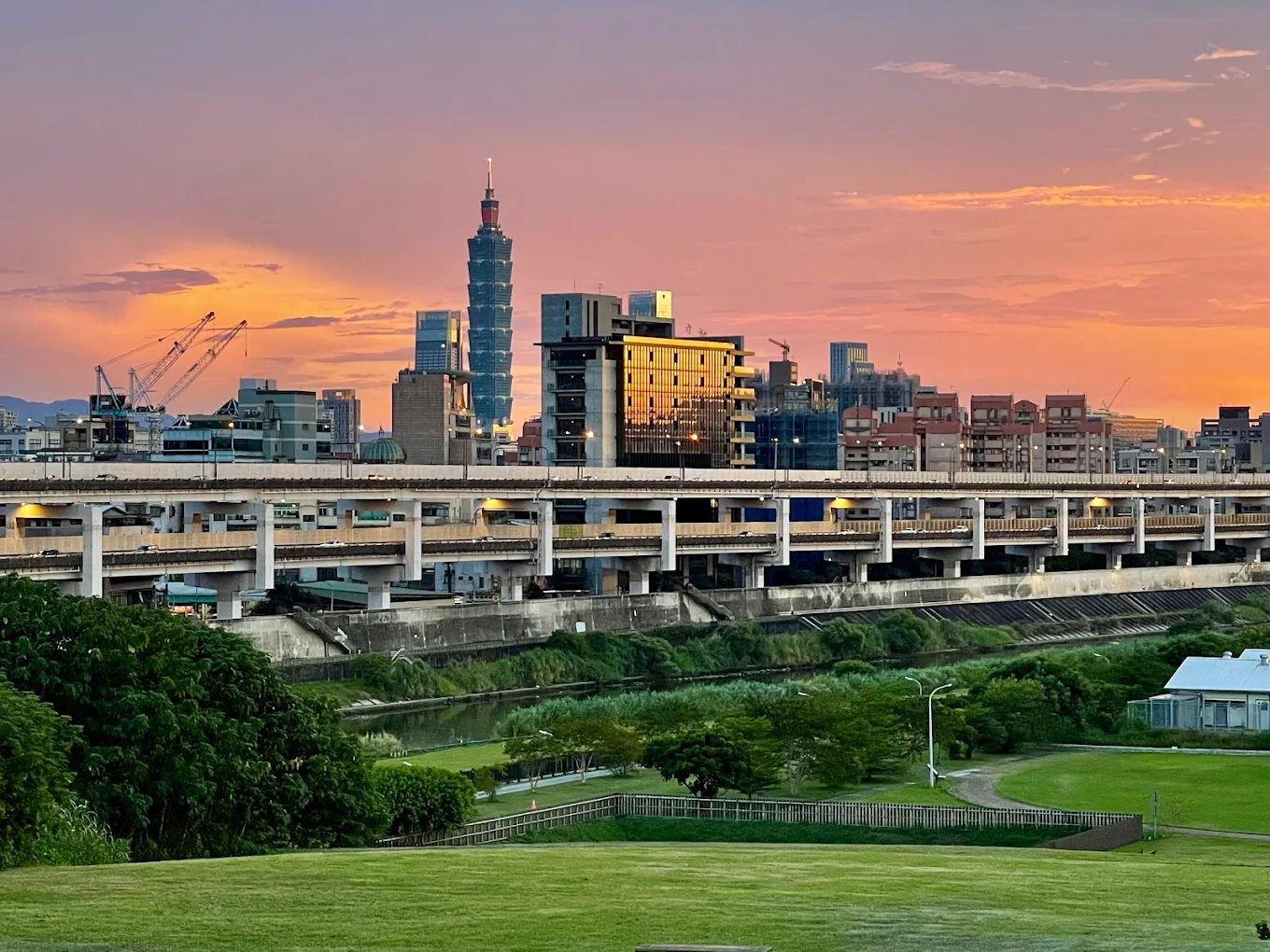 內湖復育園區一日遊攻略｜台北免費親子景點、生態濕地、狗狗散步天堂