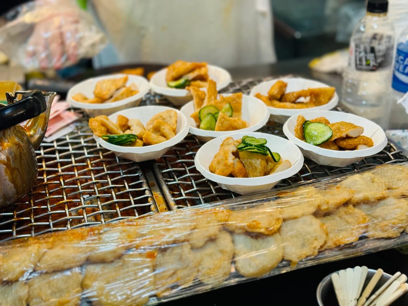 🍢【基隆廟口夜市必吃地圖】從糖葫蘆到大腸圈，小吃你一定要踩點！探索基隆廟口夜市：台灣美食的天堂