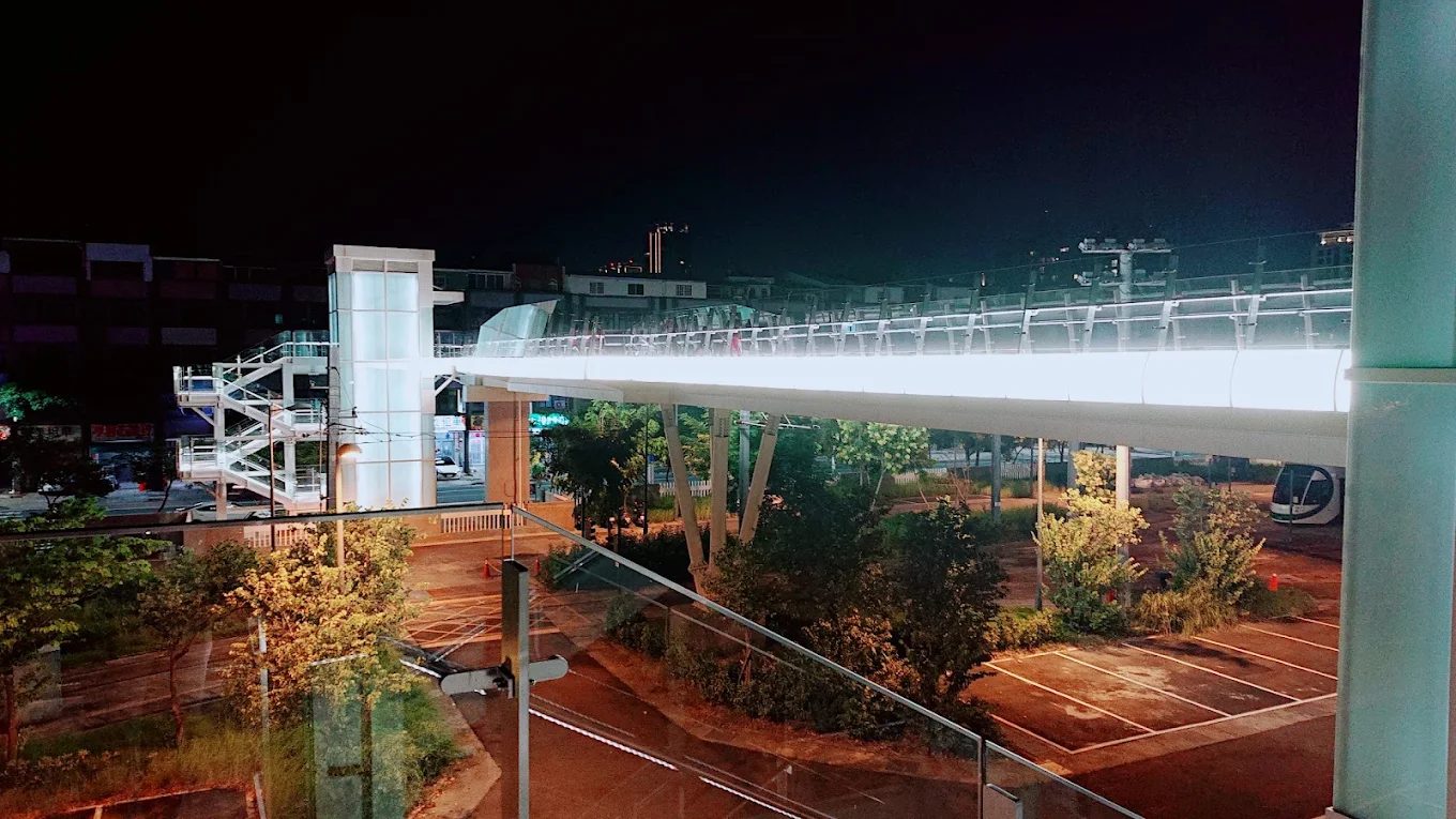 高雄輕軌旅遊攻略：沿線景點、美食與交通優勢一次掌握