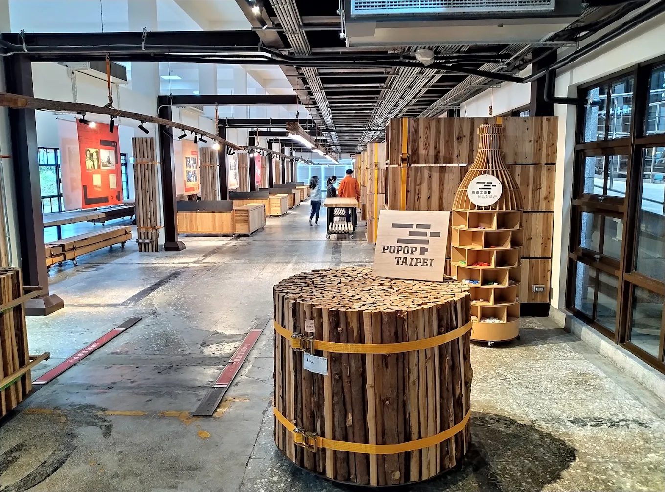 瓶蓋工廠台北製造所｜南港文創基地，走進歷史工廠裡的創意新聚落
