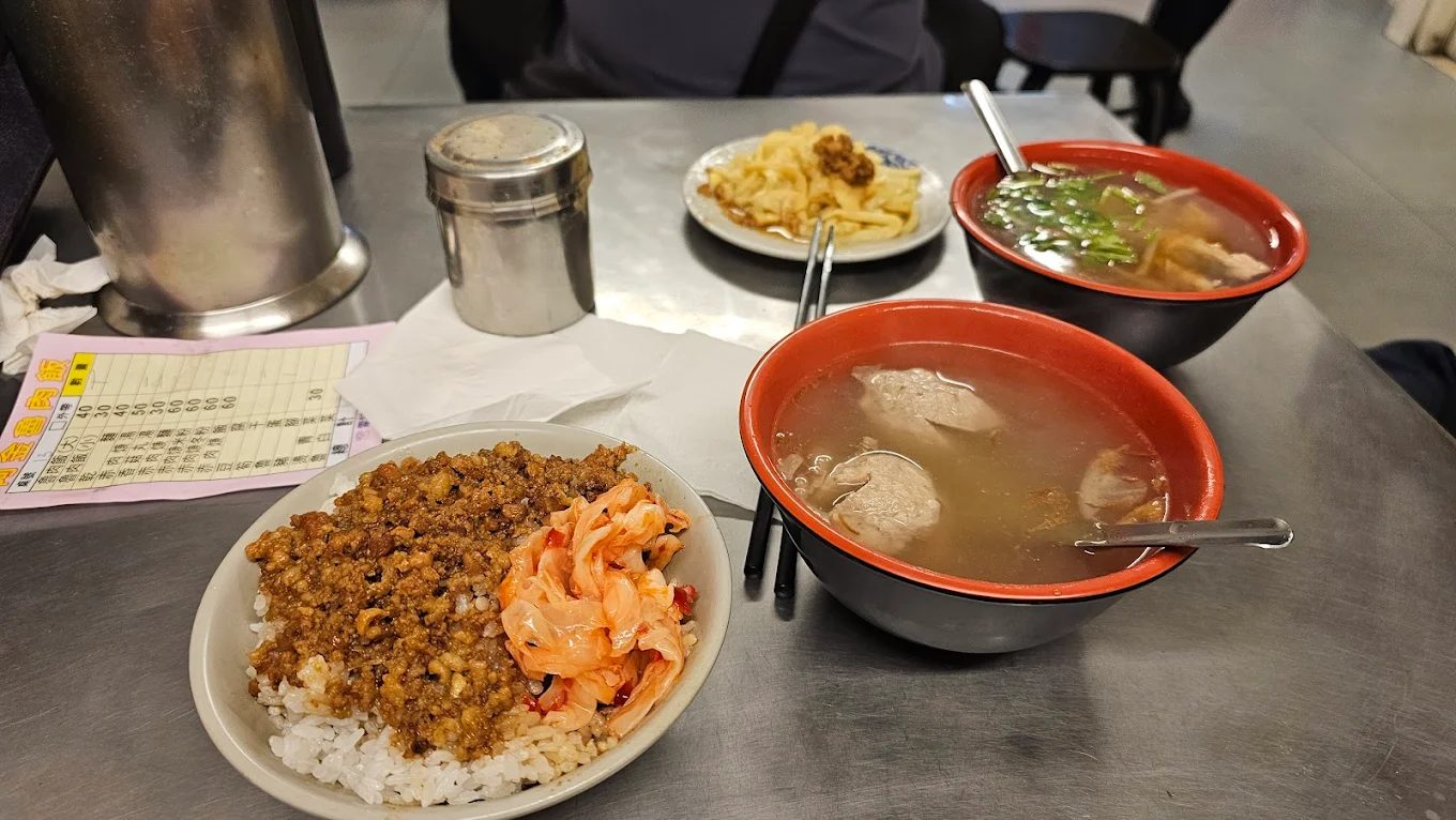 安康輕軌一日遊攻略｜站點特色、景點亮點與美食地圖全收錄！