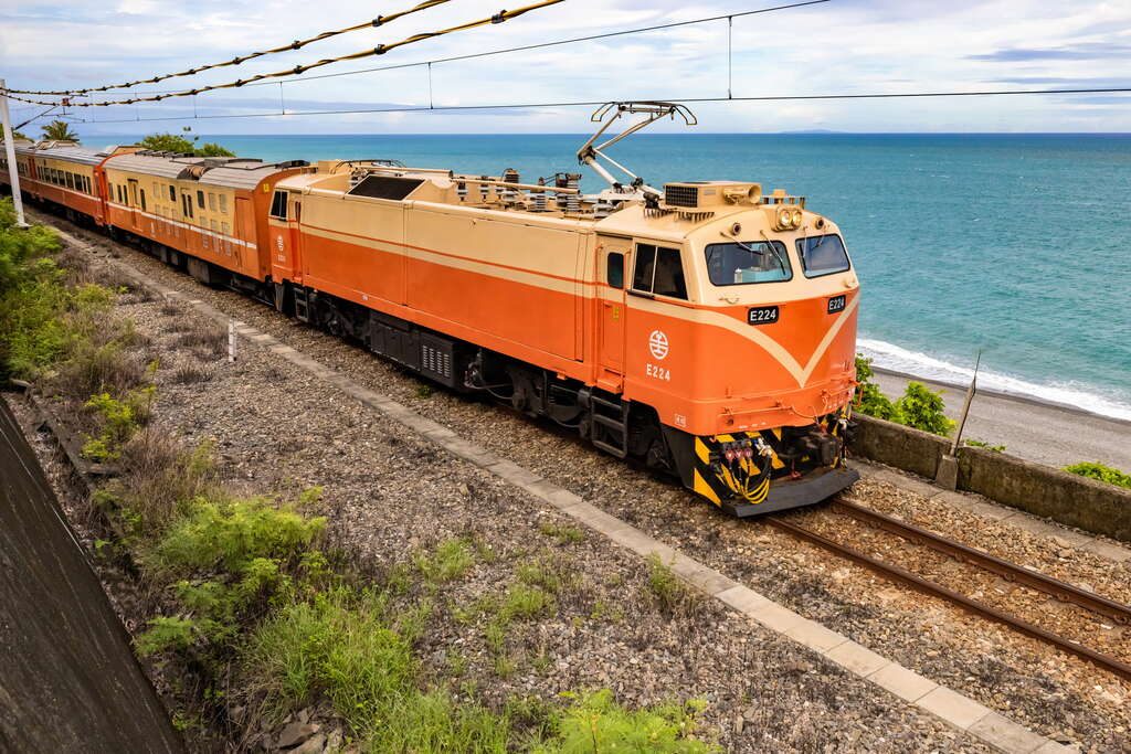 🌊 多良車站一日遊攻略|海景打卡+在地美食+交通資訊全收錄!