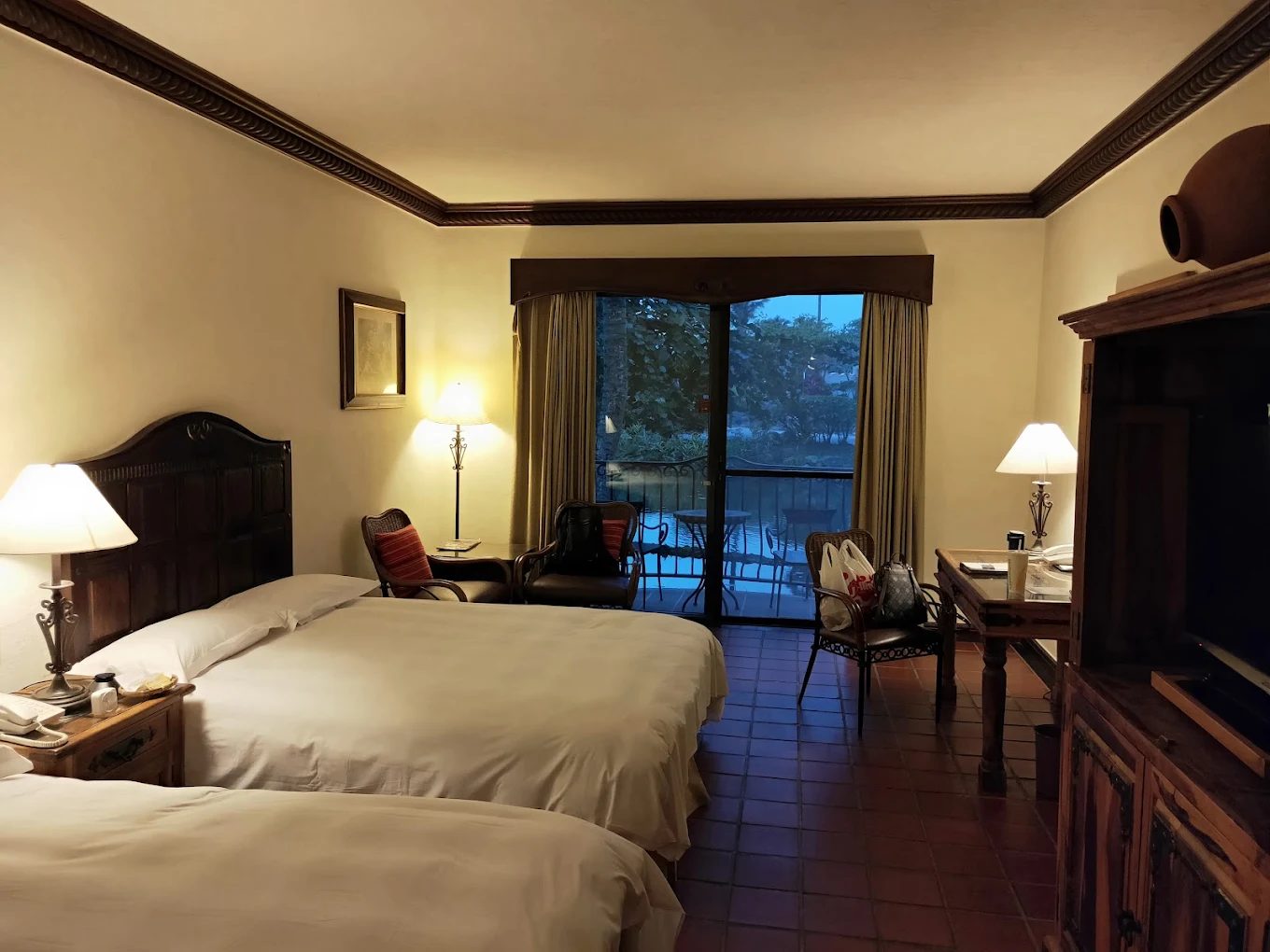 花蓮理想大地渡假飯店｜潟湖美景、親子友善設施、西班牙風格住宿全攻略