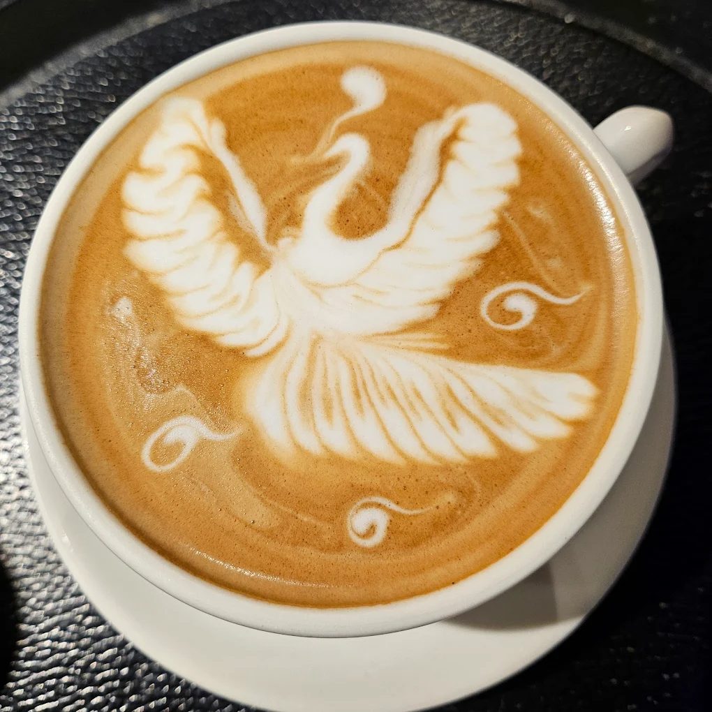 《高雄秘境景點懶人包》私房海景秘境＆森林路線推薦！夕陽、湧泉、洞穴一次收藏