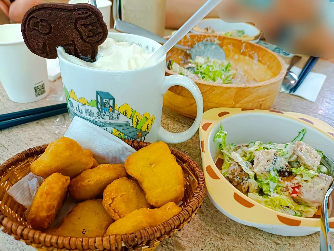 《高雄秘境景點懶人包》私房海景秘境＆森林路線推薦！夕陽、湧泉、洞穴一次收藏