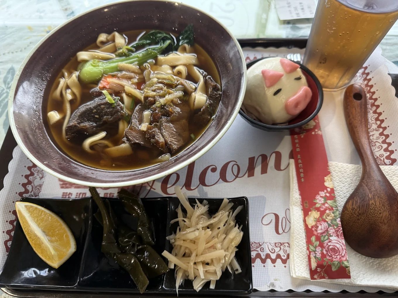 📍 桃園埔心牧場親子一日遊攻略｜動物互動＋美食＋交通資訊全收錄！