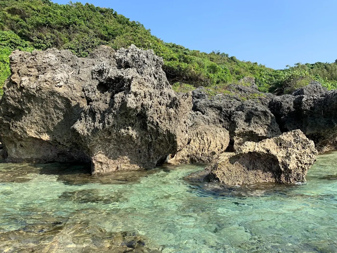 🌊小琉球自由行全攻略：必玩景點＋美食住宿推薦，海島假期就這樣玩！