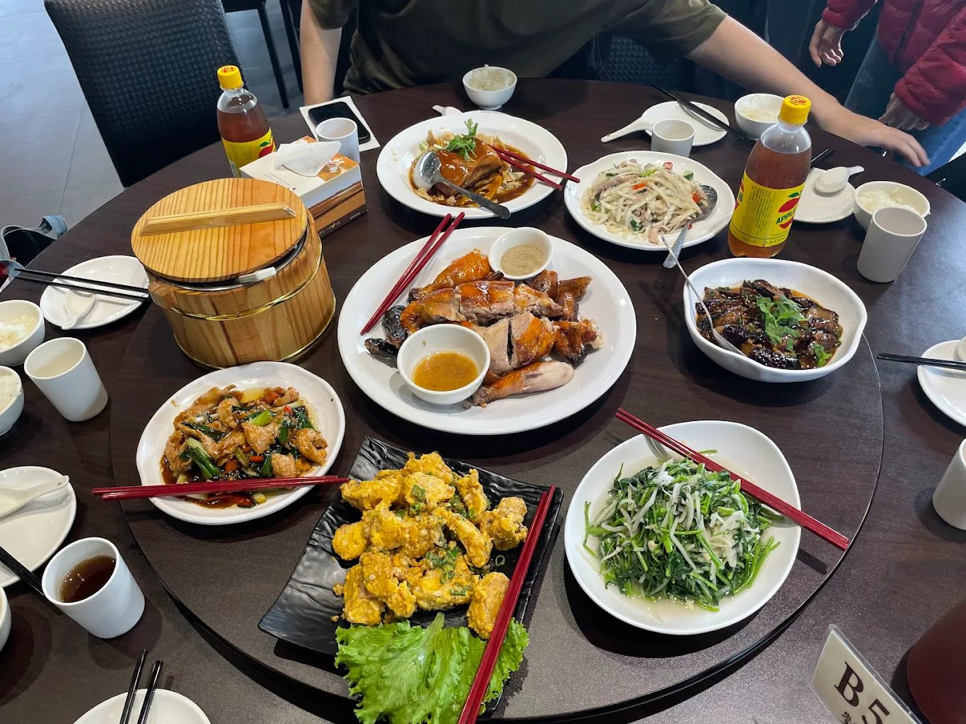 🌌 南投埔里星空包棟民宿推薦|Fun星空謐境:16–44人團體包棟首選、附星空露營與烤肉派對!