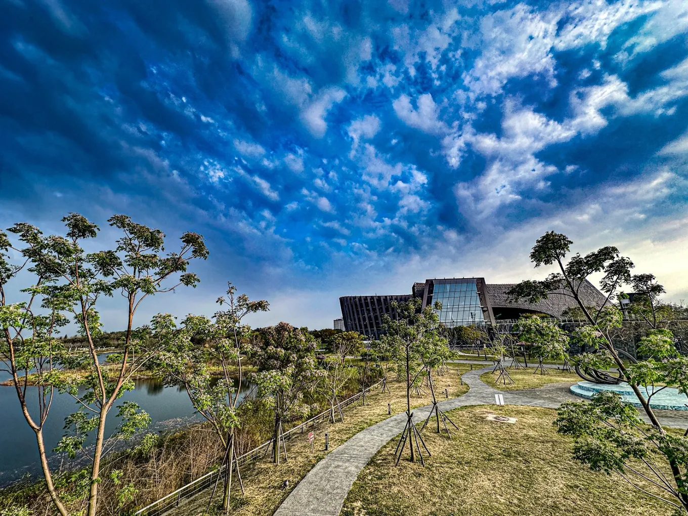 故宮南院-覽月橋的藝術魅力與詩意風景