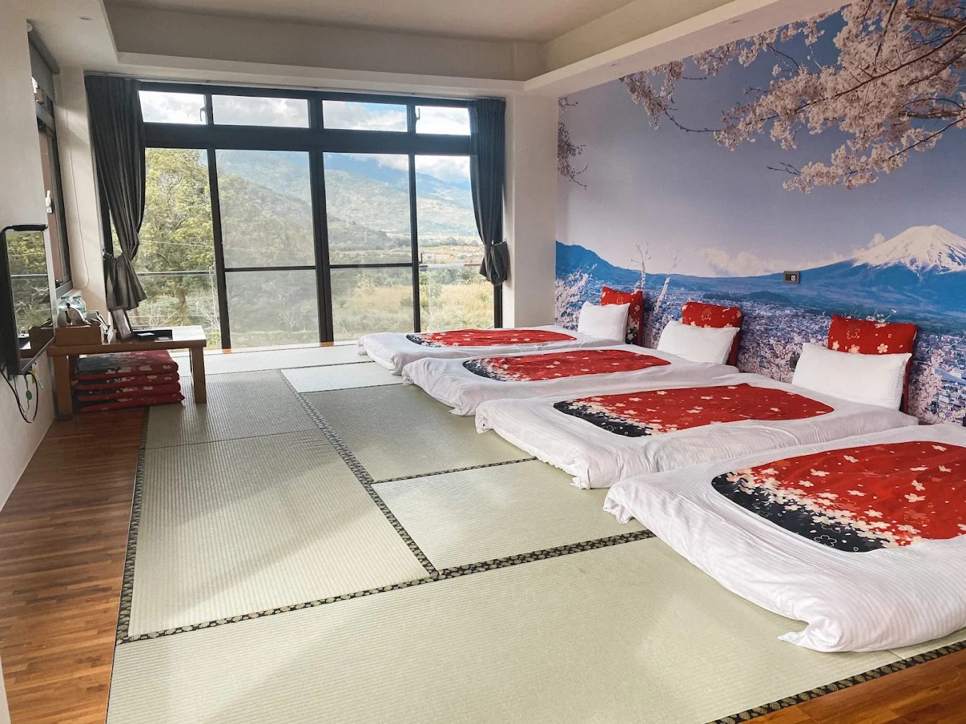 《鹿野高台一日遊攻略》滑翔翼、熱氣球、滑草一次玩！台東最夢幻高台景點推薦