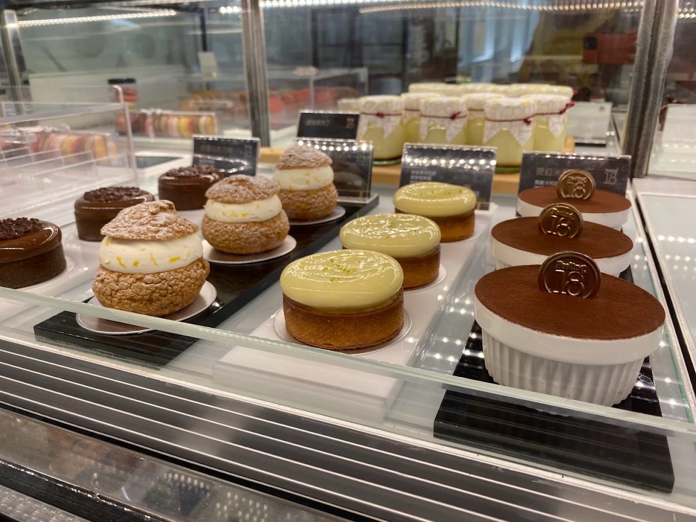 探索巧克力工廠 – 從77巧克力共和國到Feeling18的完美之旅