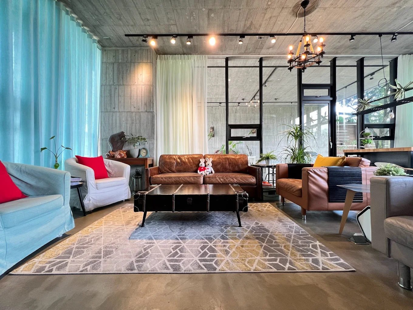 蘆薈Villa溫馨外觀與靜謐的田園景色