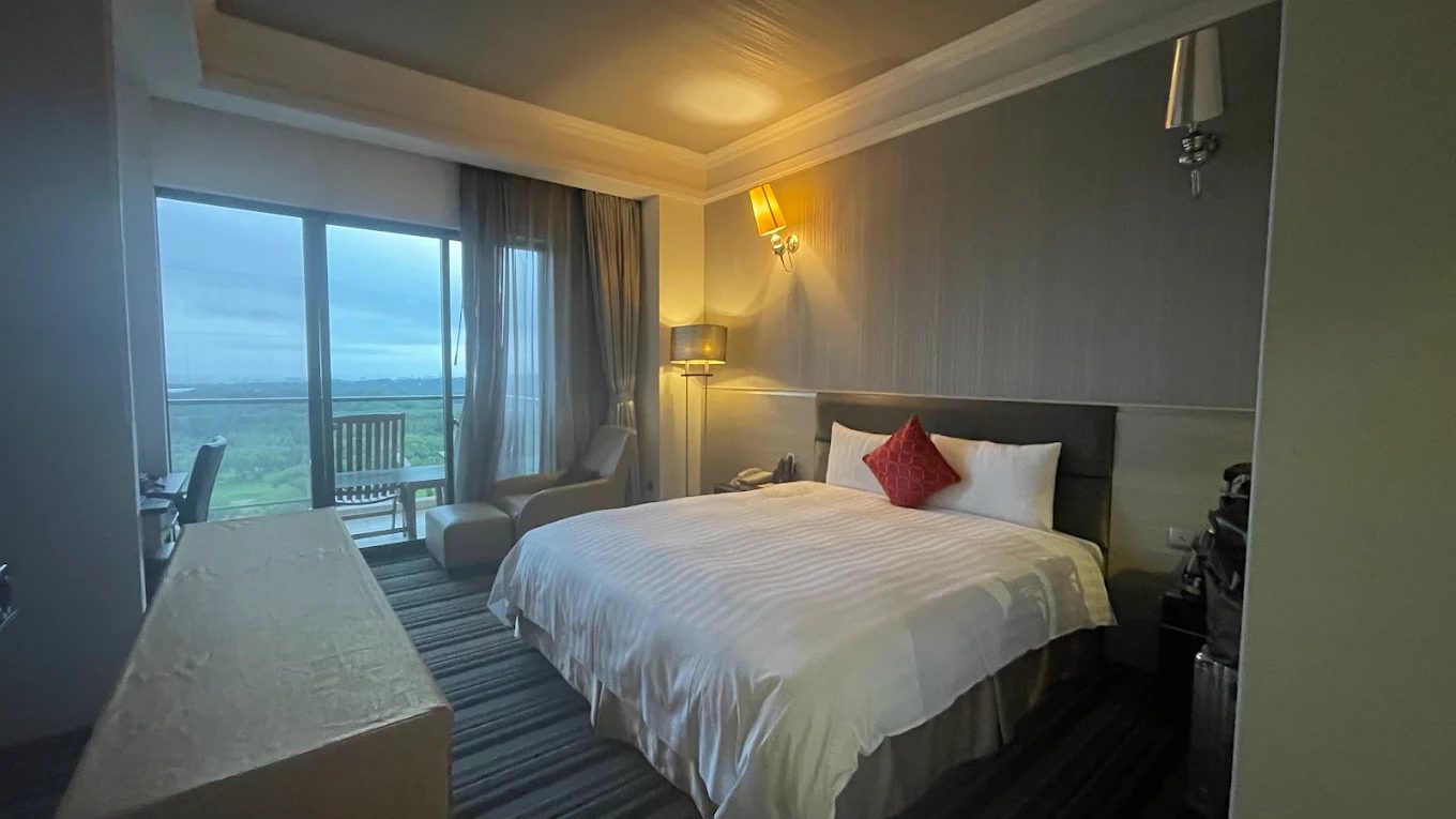 🌿【嘉義梅山一日遊】太平雲梯、茶園美景、在地美食懶人包攻略！