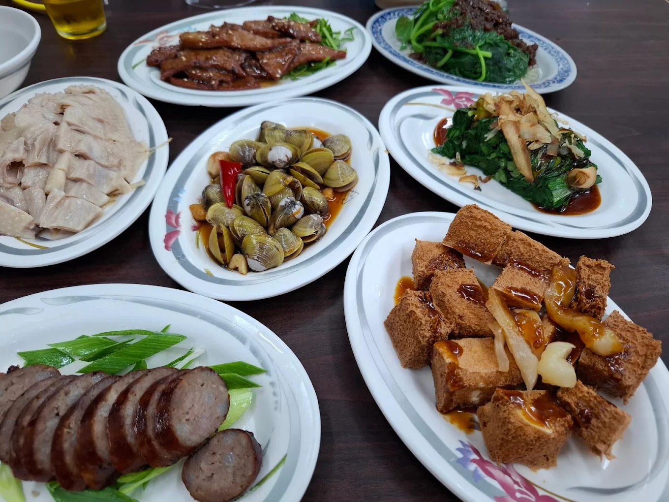【台中西屯美食】好小子擔仔麵：在地人激推的銅板小吃，湯頭鮮美一吃成主顧！