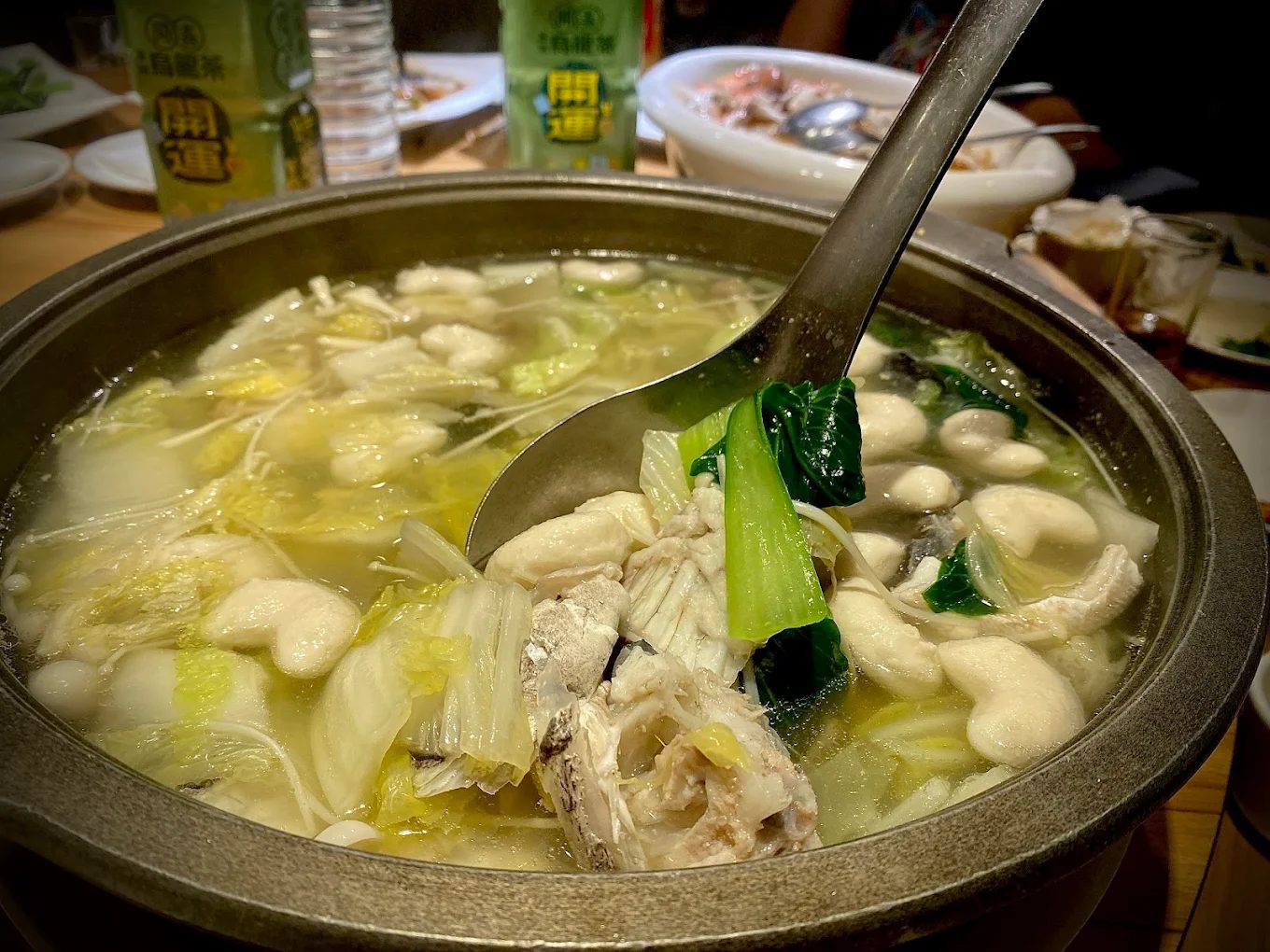 【台北海鮮餐廳推薦】海九澎湖海鮮|每日直送漁獲、道地台味烹調,聚餐首選